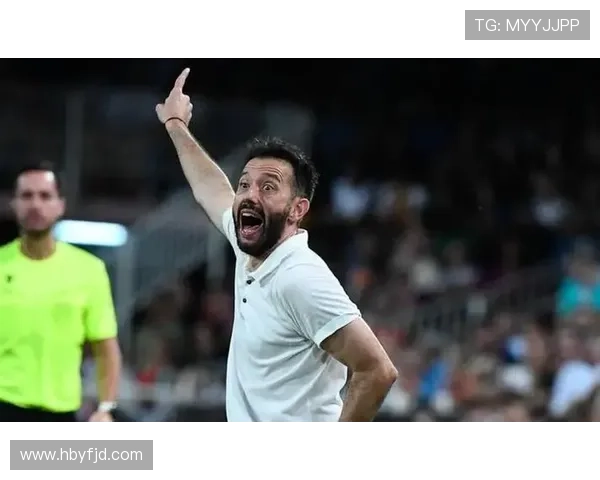 不佳瓦伦西亚球迷科尔伯朗下课