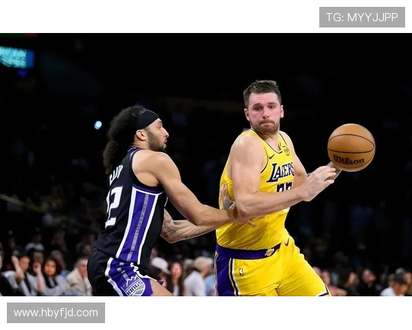 湖人末节逆袭三连胜 詹姆斯东契奇双核发威